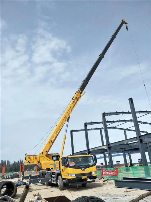 义马市超高层建筑钢结构吊装案例